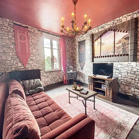 Logement Unique Inspire De Game Of Thrones Au Coeur De Colmar